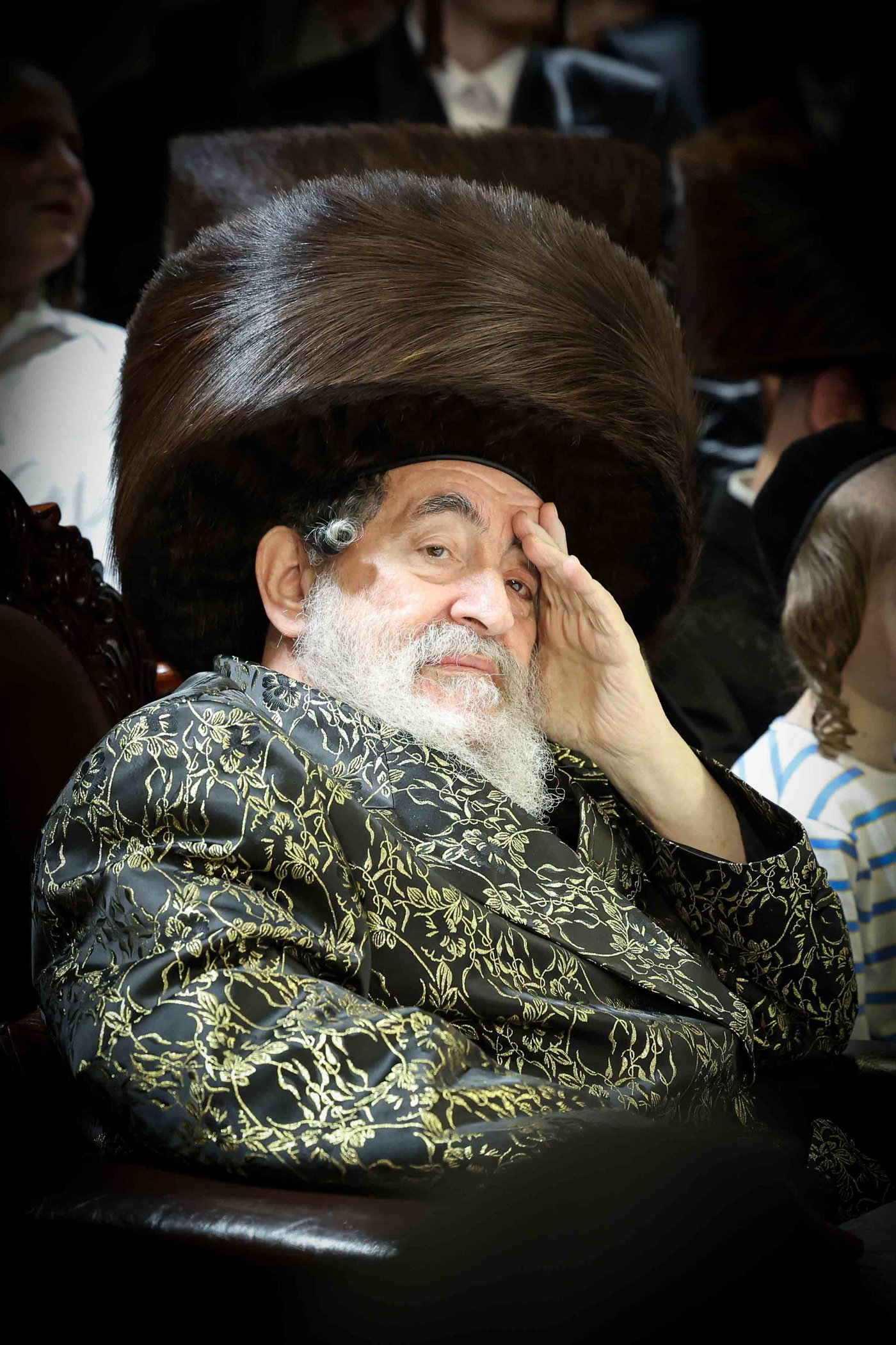 האדמו"ר מויז'ניץ בטיש חול המועד פסח