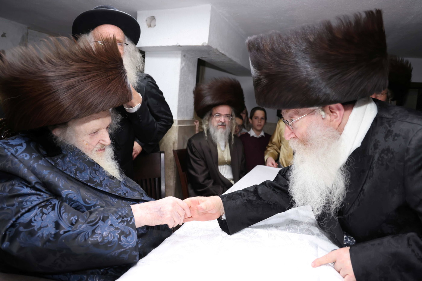 חג הפסח במעונו של הגר"מ שטרנבוך