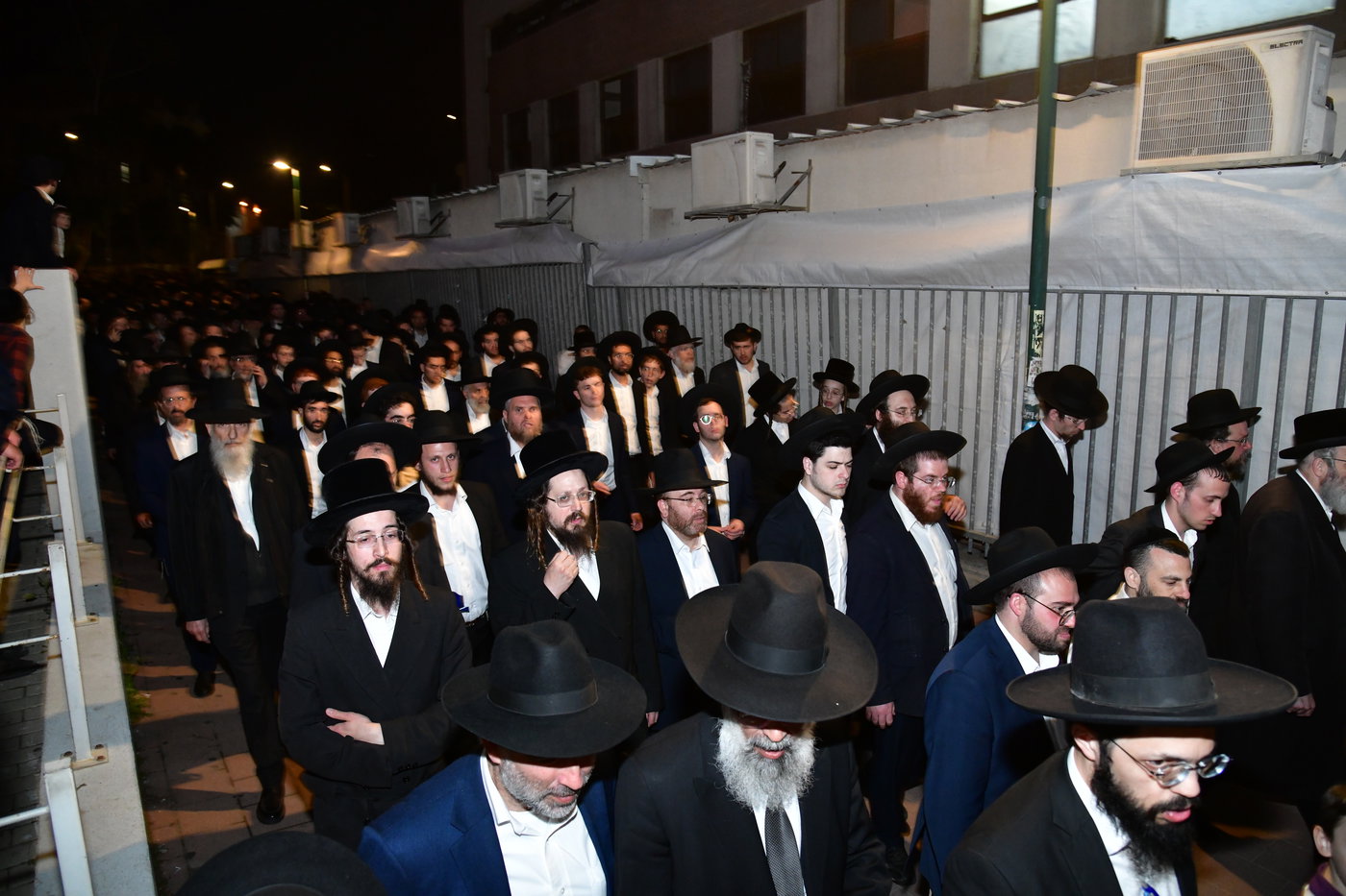 מסע הלויית הגר"א אלטמן זצ"ל