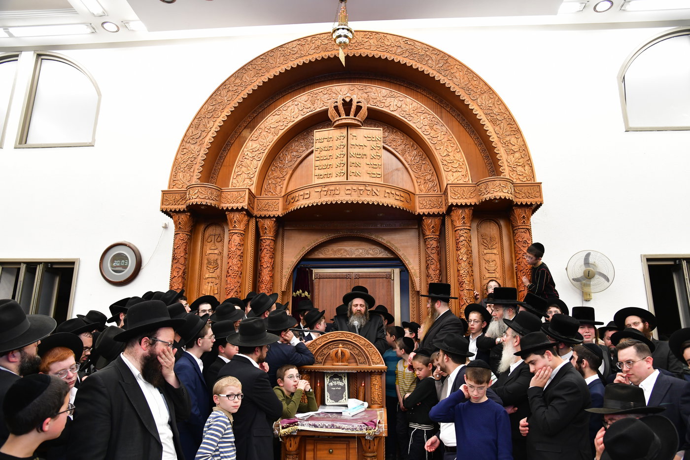 מסע הלויית הגר"א אלטמן זצ"ל