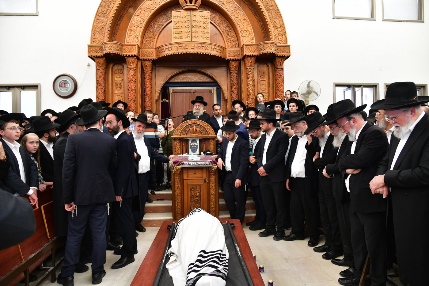 מסע הלויית הגר"א אלטמן זצ"ל