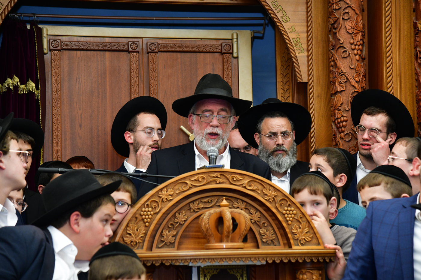 מסע הלויית הגר"א אלטמן זצ"ל