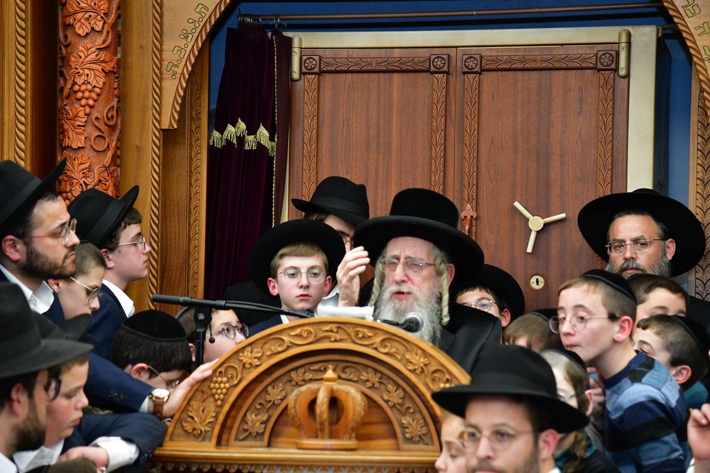 מסע הלויית הגר"א אלטמן זצ"ל