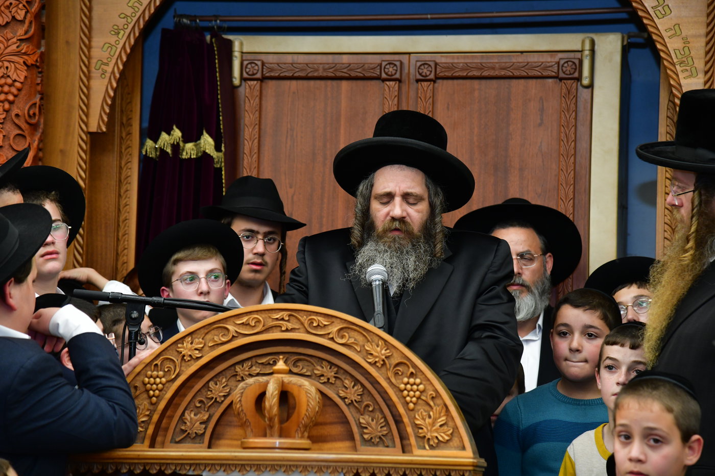 מסע הלויית הגר"א אלטמן זצ"ל