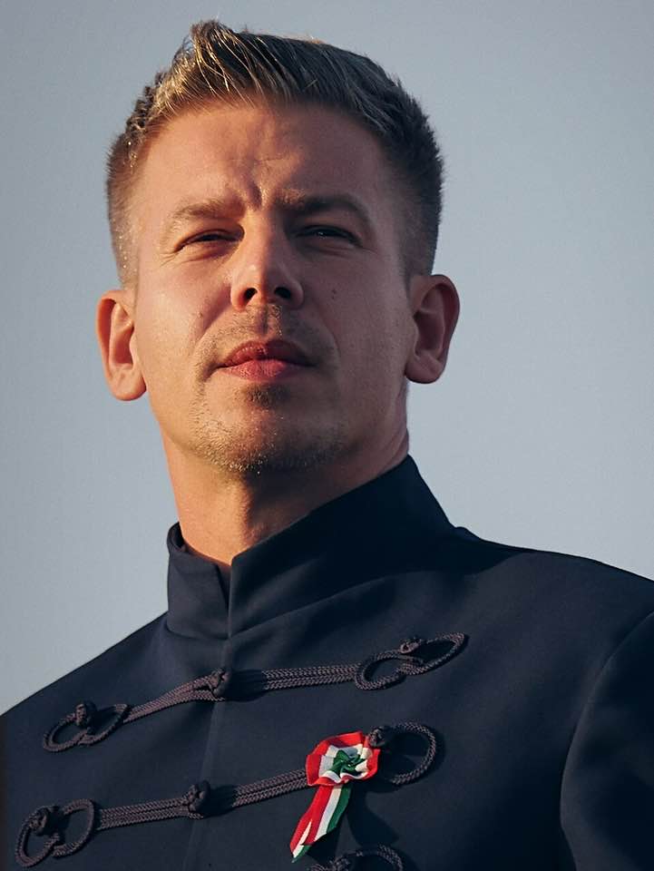 המנצח פטר מדיאר