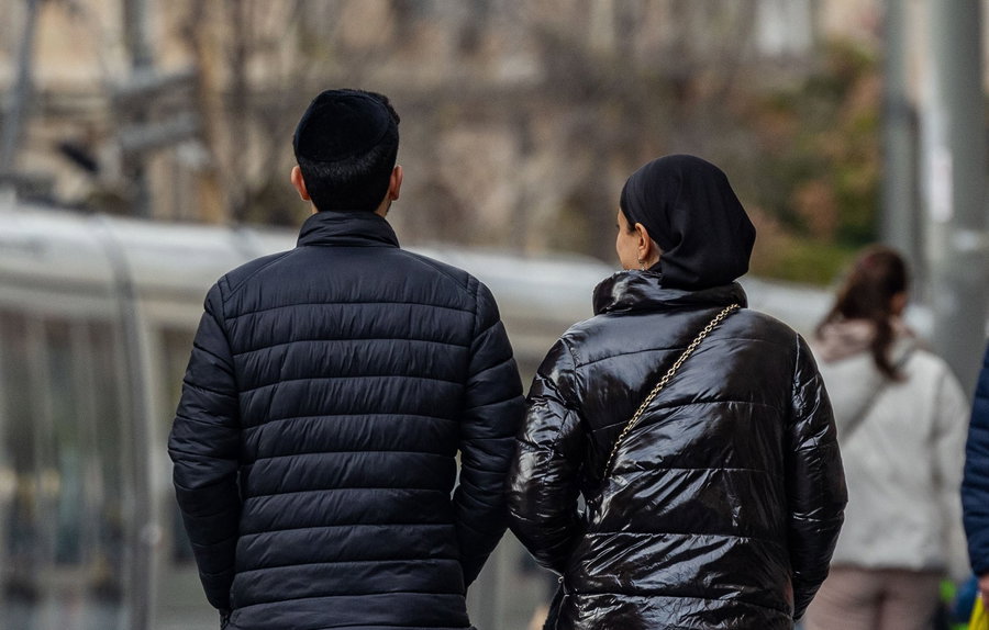 זוג חרדי בירושלים | אילוסטרציה, למצולמים אין קשר לכתבה