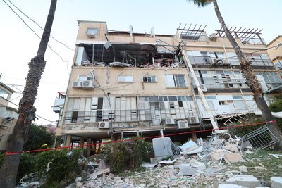 "אין קיר, אין כלום, חורבן": הזעקה מלב ההריסות בבני ברק