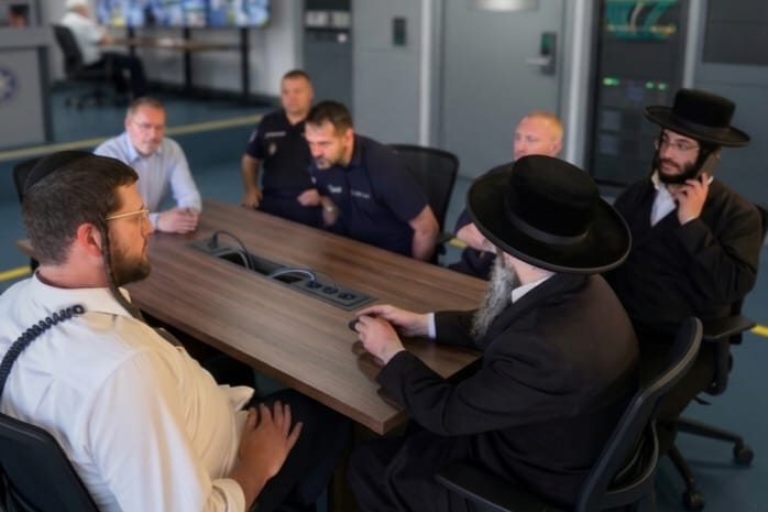 הפגישה עם נכדי הצדיק מקרעסטיר לקראת ההילולא