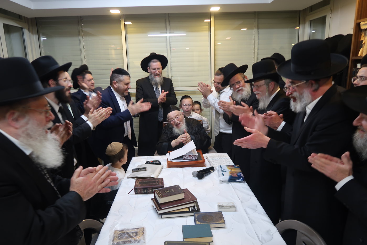 חג הפסח אצל הגרמ"צ ברגמן