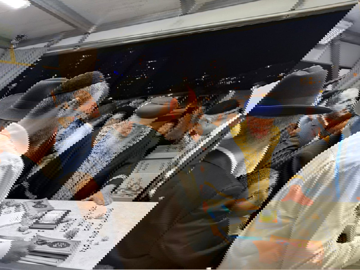 עליה לציון הגר"מ מאזוז זצ"ל