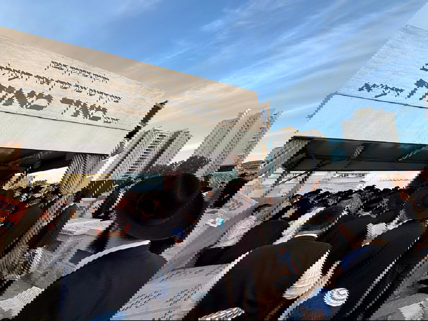 עליה לציון הגר"מ מאזוז זצ"ל