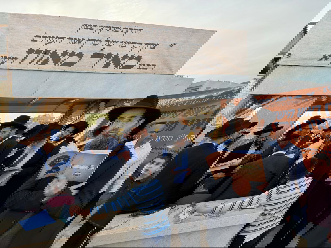 עליה לציון הגר"מ מאזוז זצ"ל