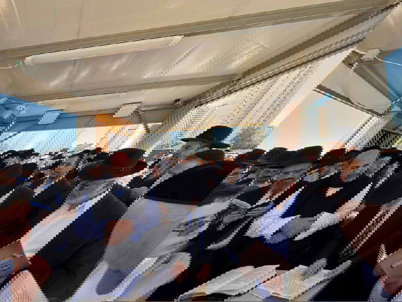 עליה לציון הגר"מ מאזוז זצ"ל