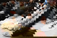 האדמו"ר מבעלזא באפיית מצות מצווה