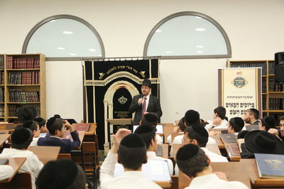 ביוזמת סיעת ש"ס בני ברק: אלפי בחורים גדשו את בתי המדרש בעיר 