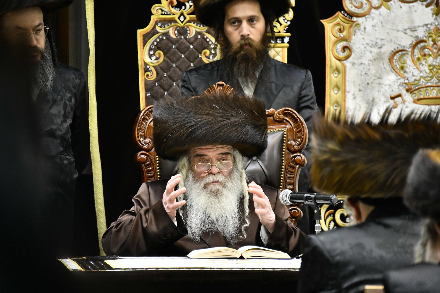 כינוס חסידי קרעטשניף י-ם בחוה"מ פסח