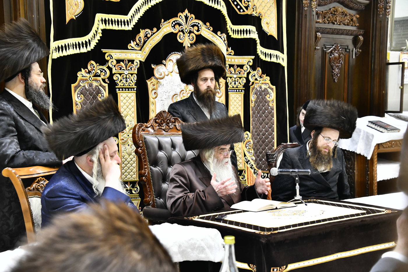 כינוס חסידי קרעטשניף י-ם בחוה"מ פסח