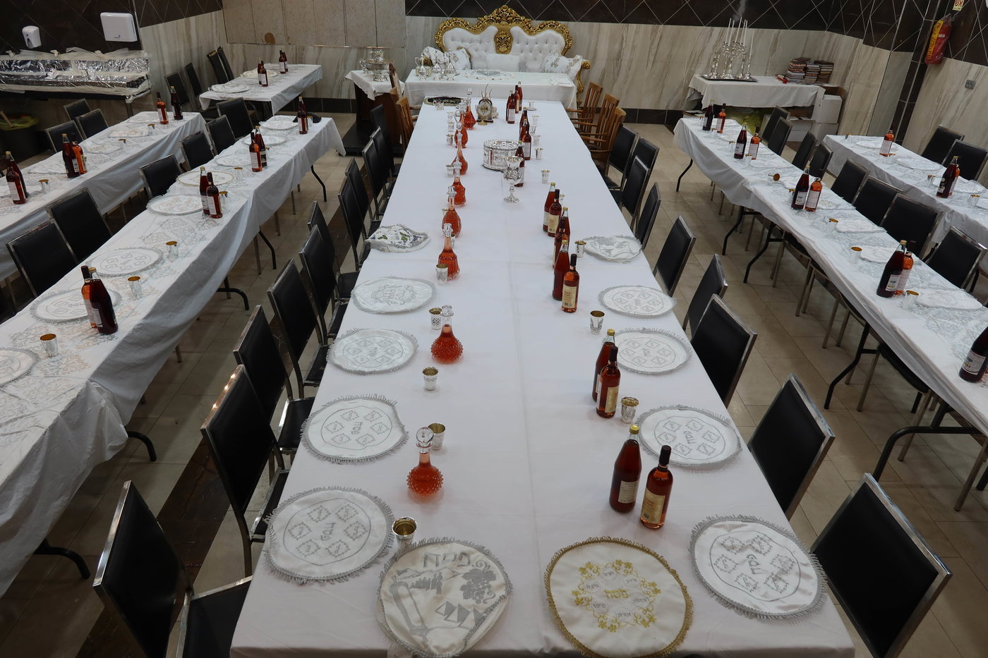 חג הפסח בחצה"ק קרעטשניף