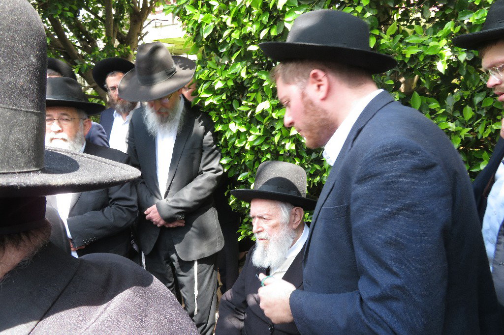 הגר"י זילברשטיין בהלווית הבחור יהושע ראם ז"ל