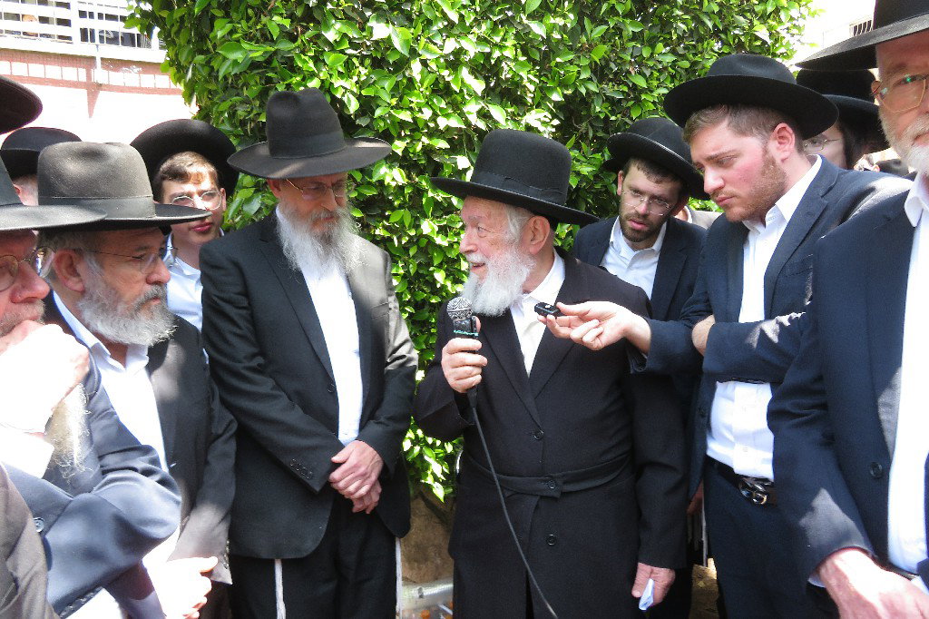 הגר"י זילברשטיין בהלווית הבחור יהושע ראם ז"ל