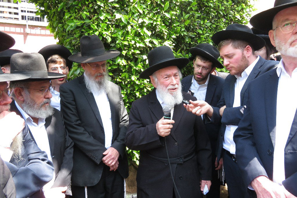 הגר"י זילברשטיין בהלווית הבחור יהושע ראם ז"ל