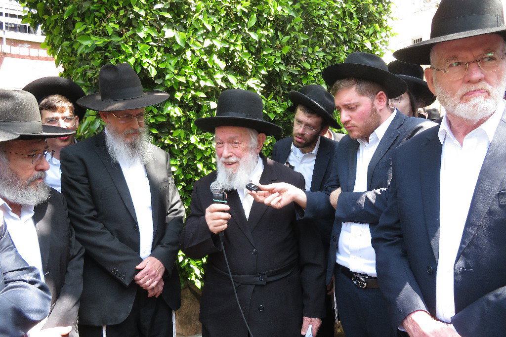 הגר"י זילברשטיין בהלווית הבחור יהושע ראם ז"ל