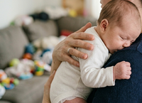 הגיע הזמן להסביר לעולם ש"חופשת לידה" היא האוקסימורון הכי מופרך מאז "דיאטת שוקולד"