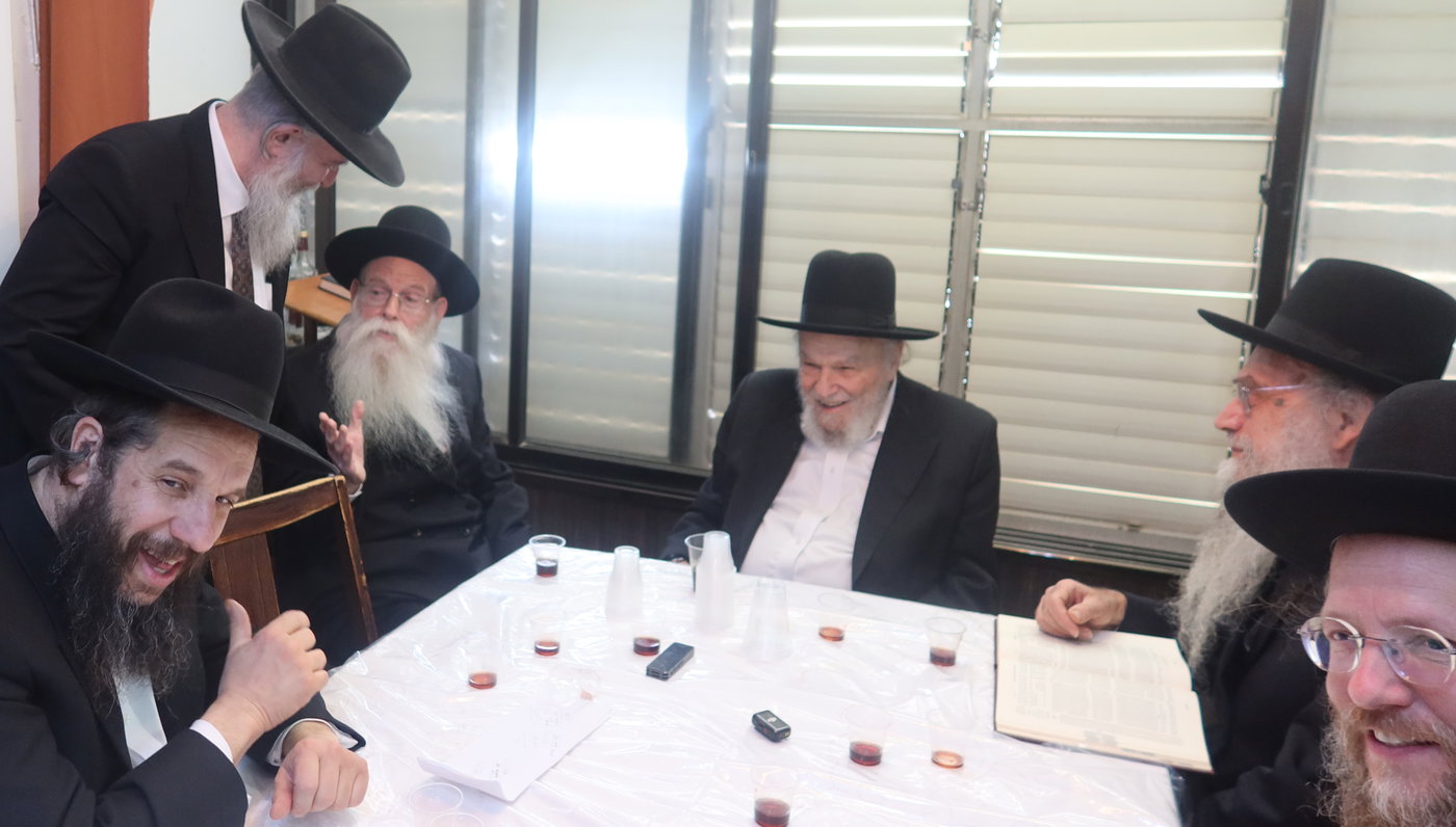 חג הפסח אצל הגרמ"ה הירש