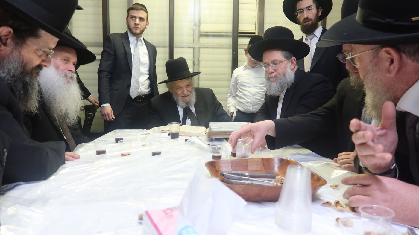 חג הפסח אצל הגרמ"ה הירש