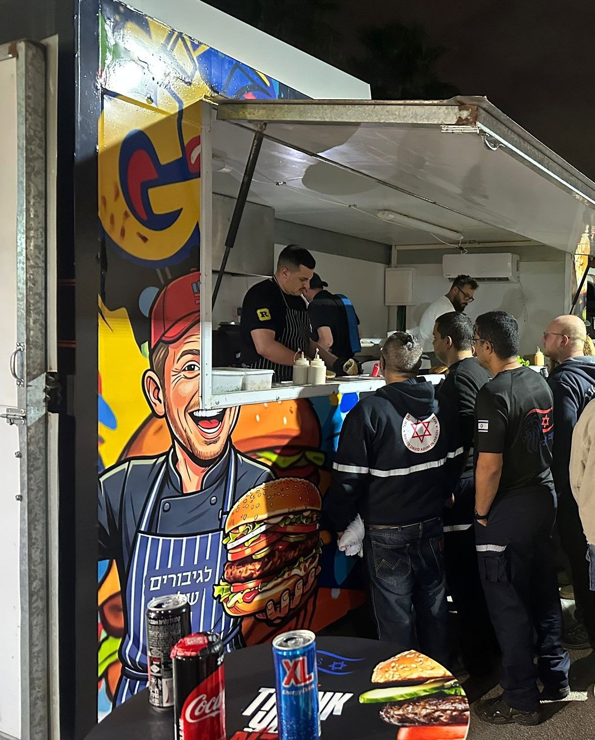 ניידת פוד-טראק במסע הוקרה ארצי לרבבות מתנדבי מד"א 