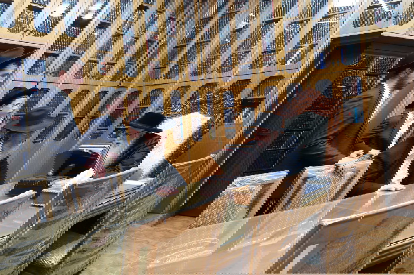 משפחת שפיגל אצל האדמו"ר מצאנז