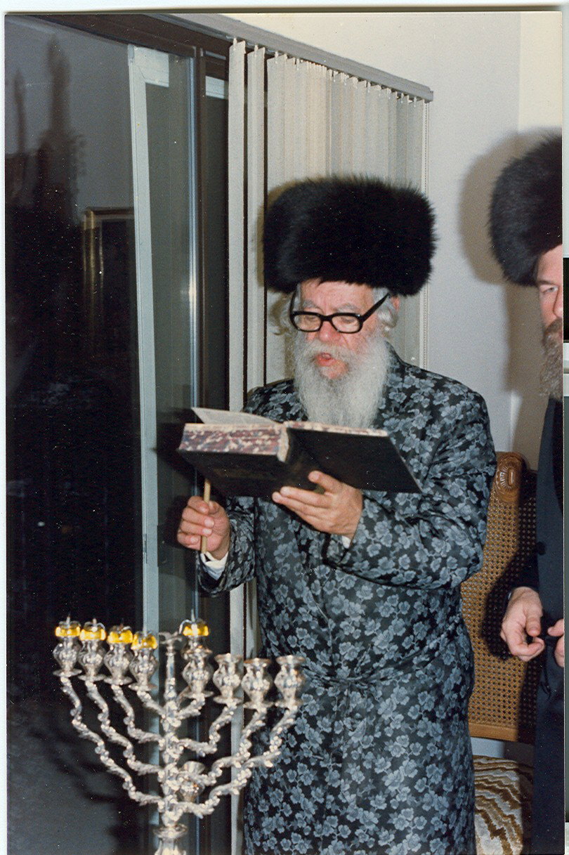 ר' שמואל יצחק פניגשטיין עם הרבי האמרי אש