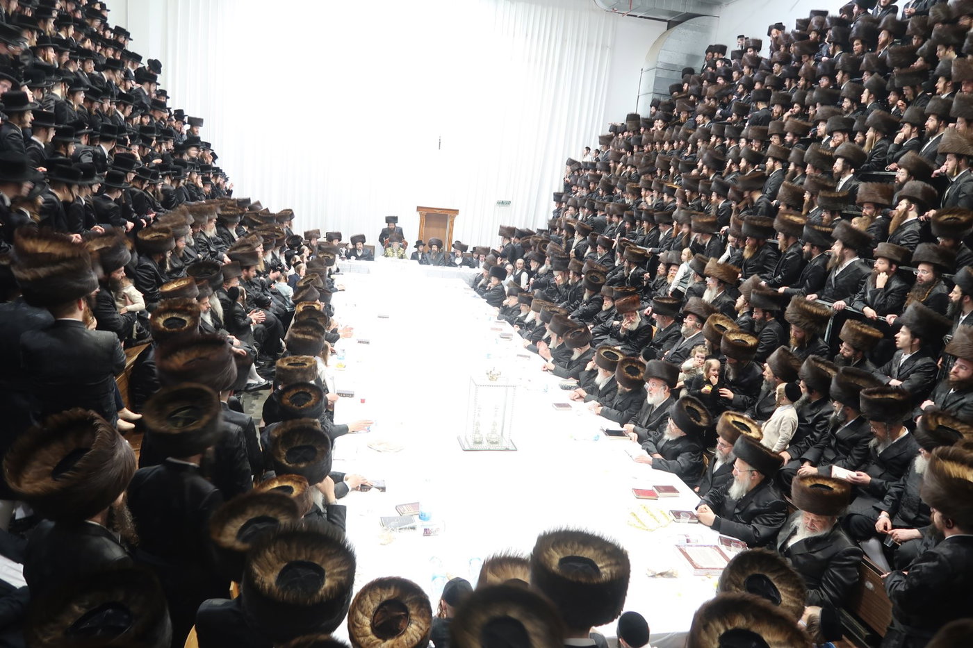 חג הפסח בחצה"ק סערט ויז'ניץ