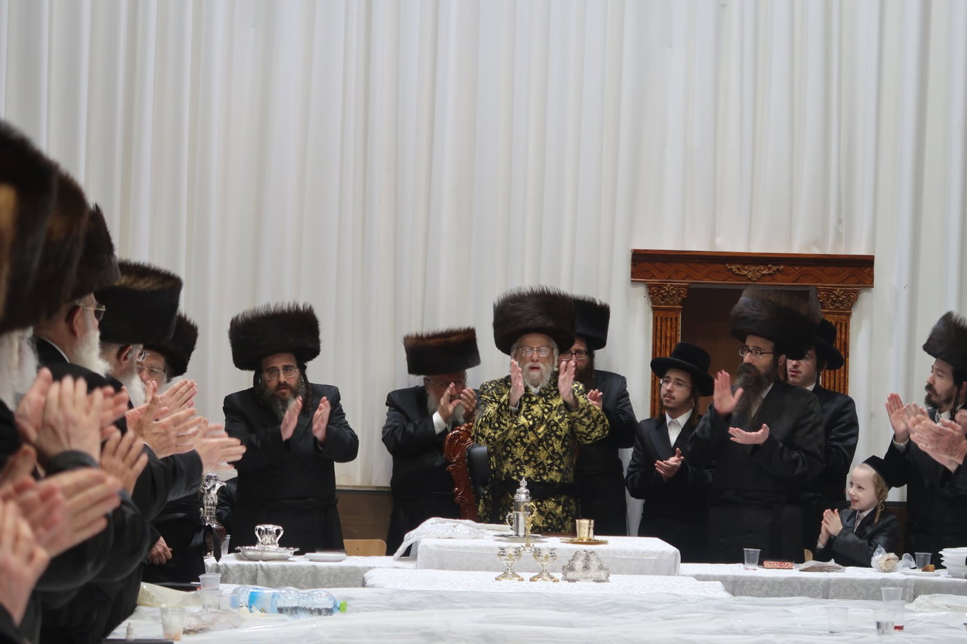 חג הפסח בחצה"ק סערט ויז'ניץ