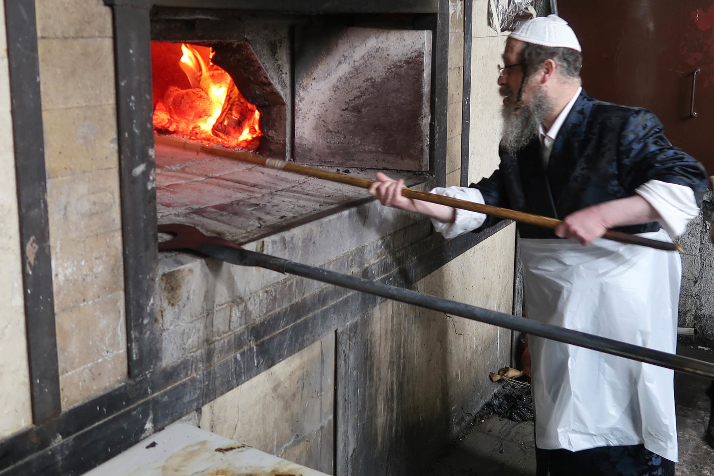 חג הפסח בחצה"ק קרעטשניף סיגעט