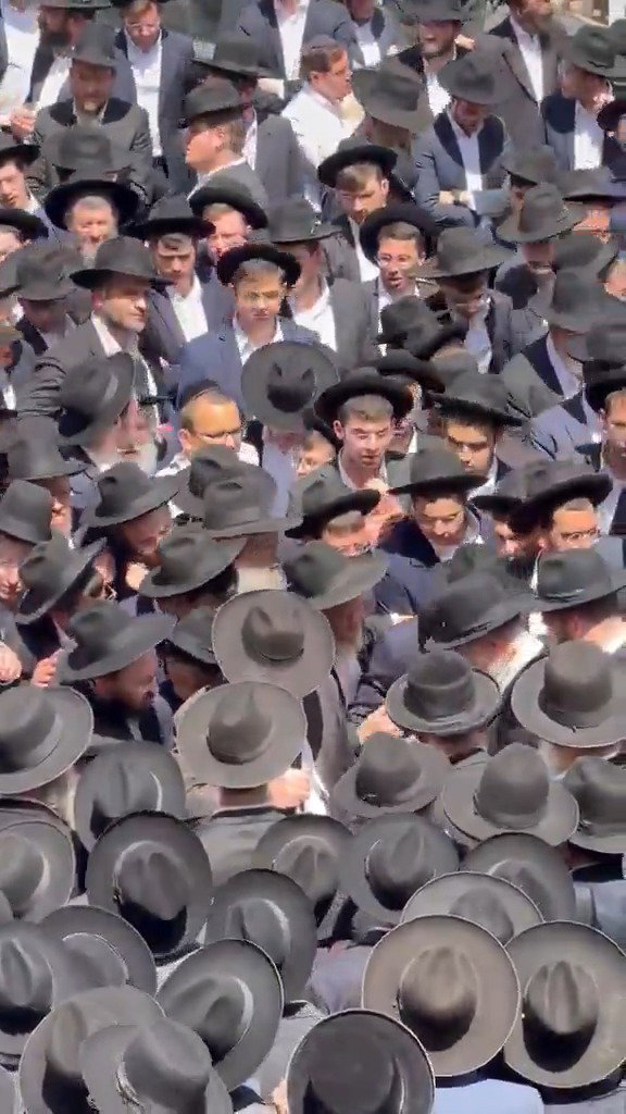 מסע הלוויית הבחור יששכר דב שפיגל ז"ל