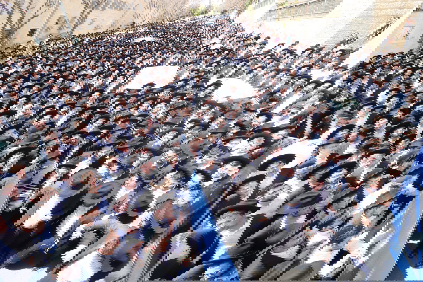 מסע הלוויית הבחור יששכר דב שפיגל ז"ל