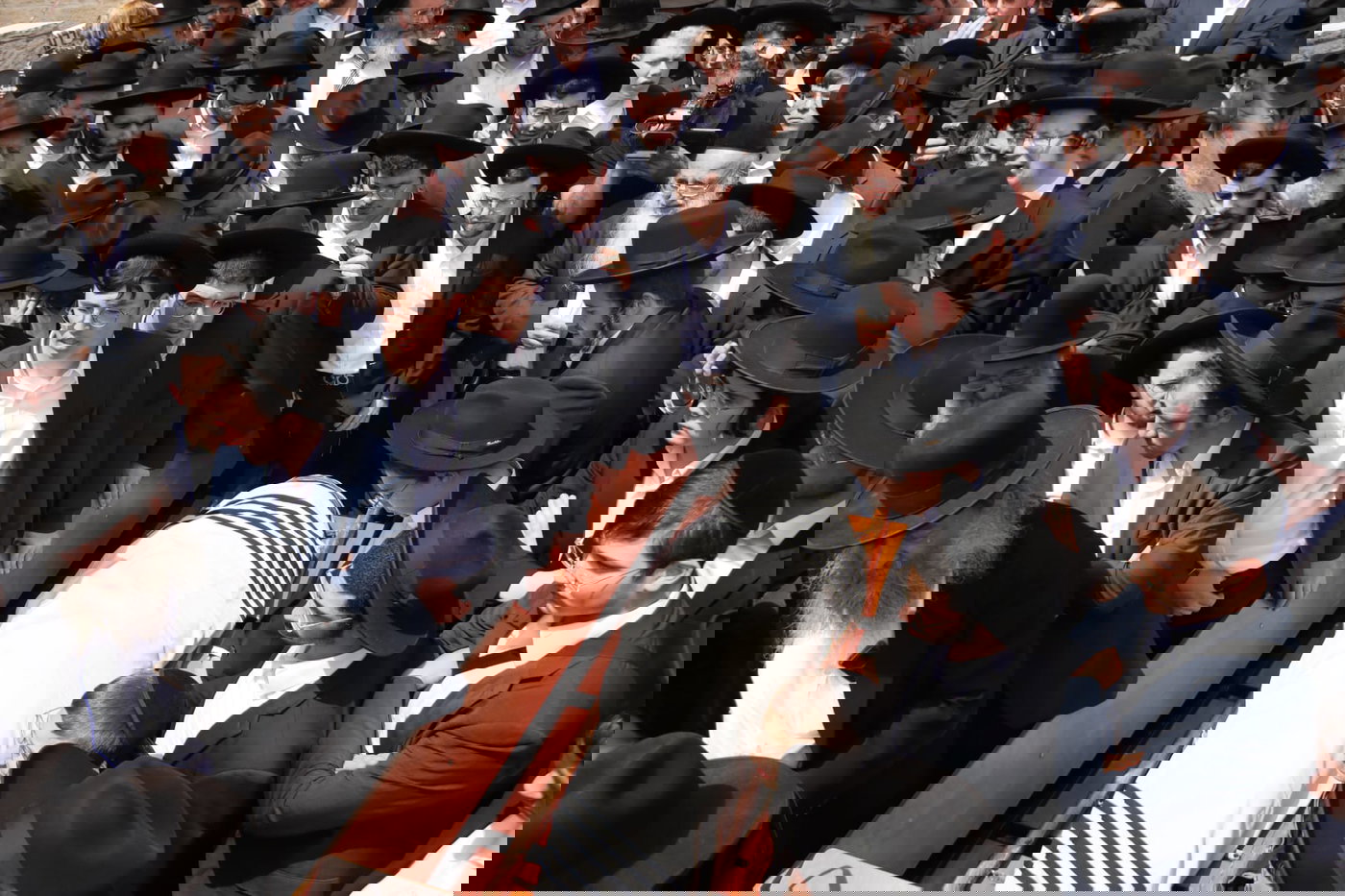 מסע הלוויית הבחור יששכר דב שפיגל ז"ל