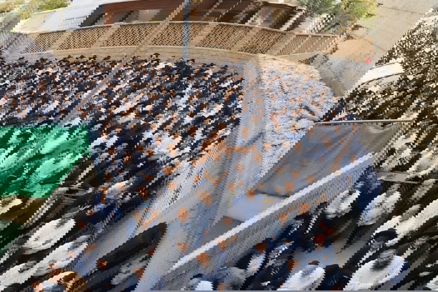 מסע הלויית הרב פנחס ראובן ז"ל