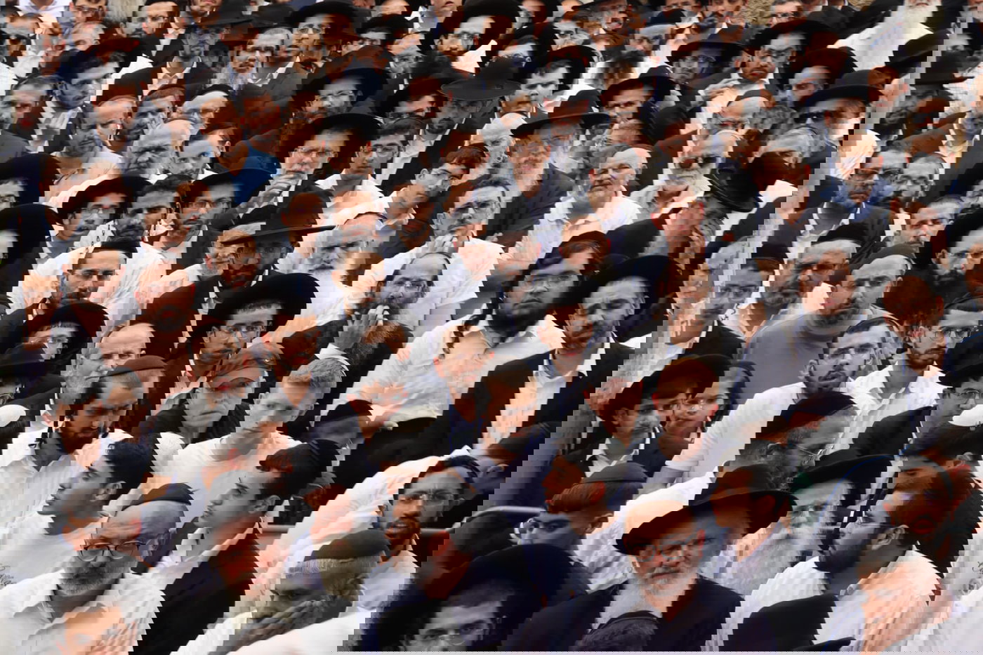 מסע הלויית הרב פנחס ראובן ז"ל