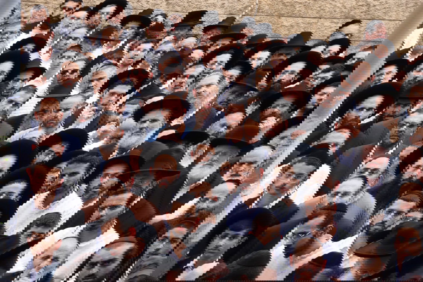 מסע הלויית הרב פנחס ראובן ז"ל