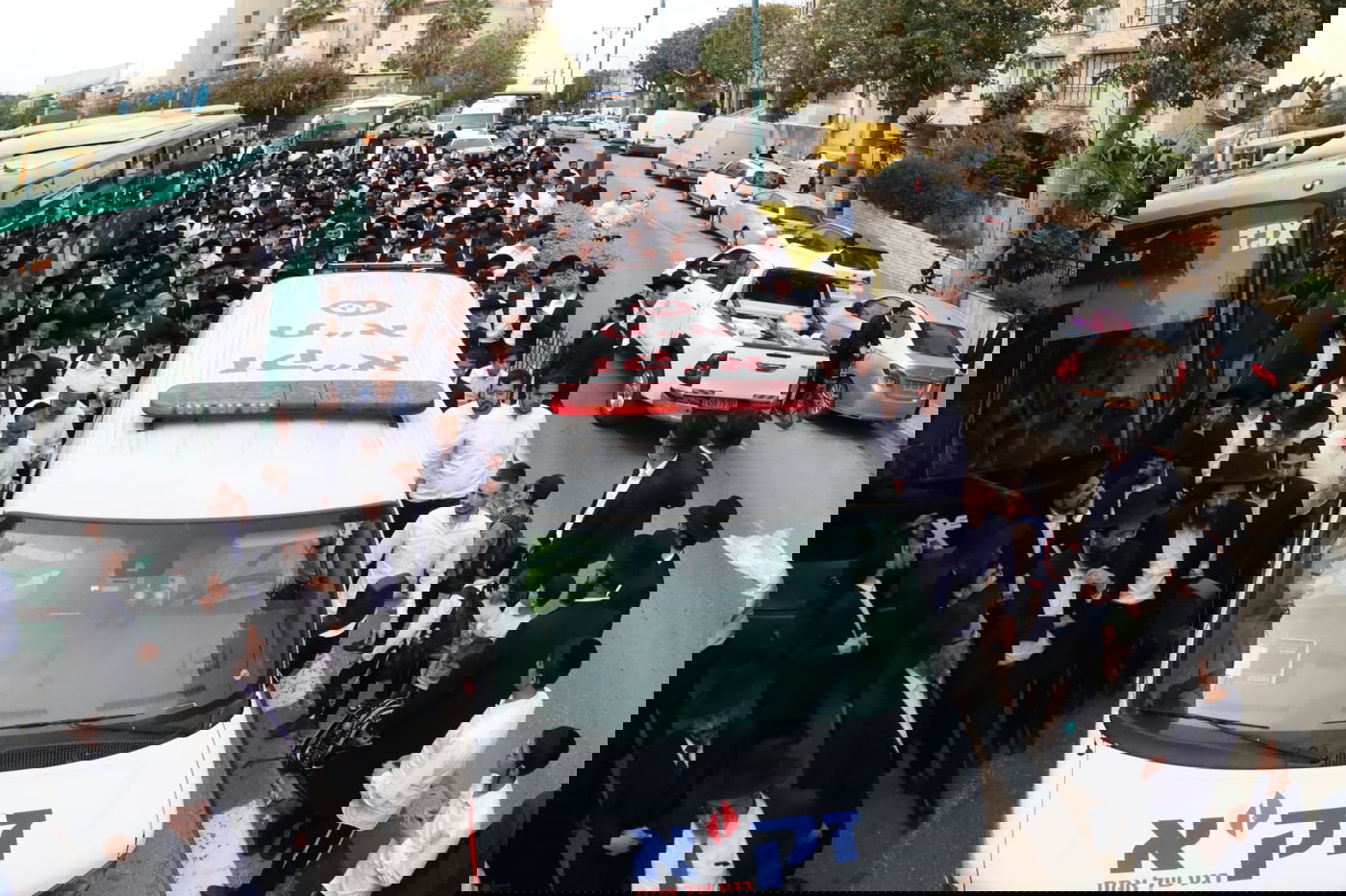 מסע הלויית הרב פנחס ראובן ז"ל