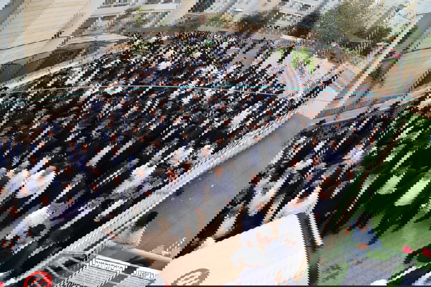 מסע הלויית הרב פנחס ראובן ז"ל