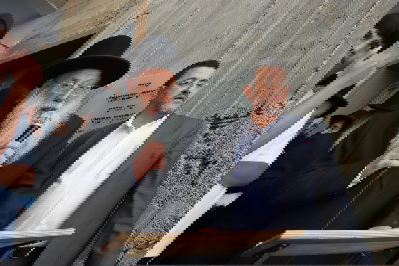 מסע הלויית הרב פנחס ראובן ז"ל