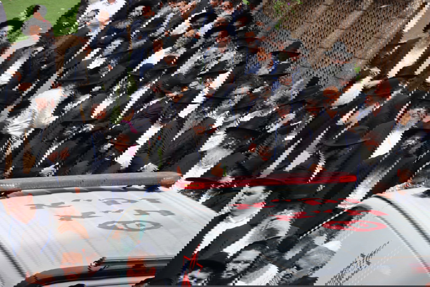 מסע הלויית הרב פנחס ראובן ז"ל