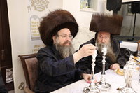 אבד''ק צאנז טשאקאווא בסעודת הילולא