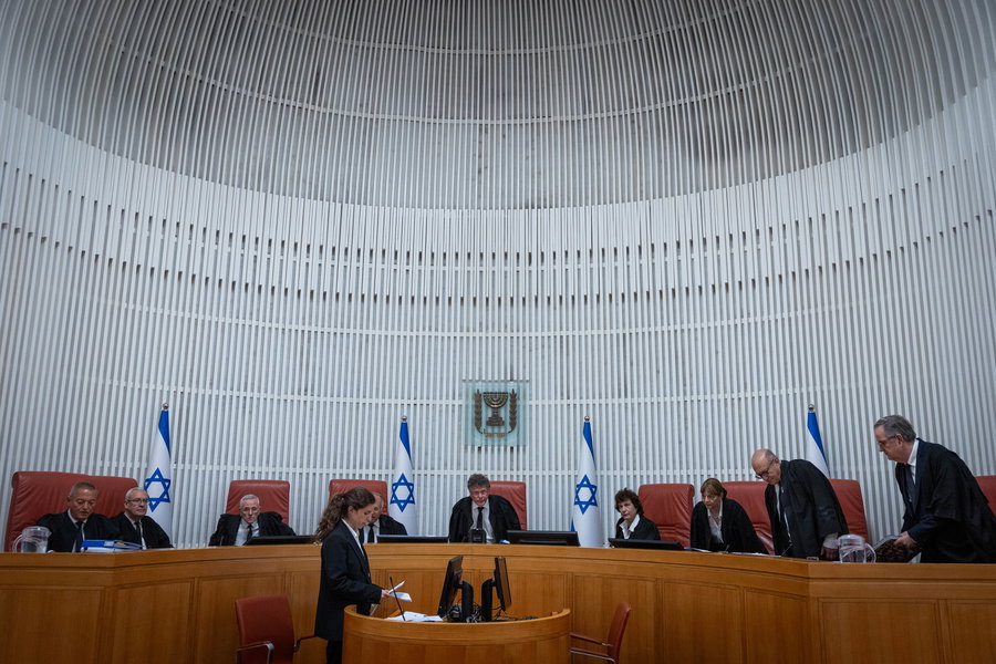 שופטי בג"ץ בדיון