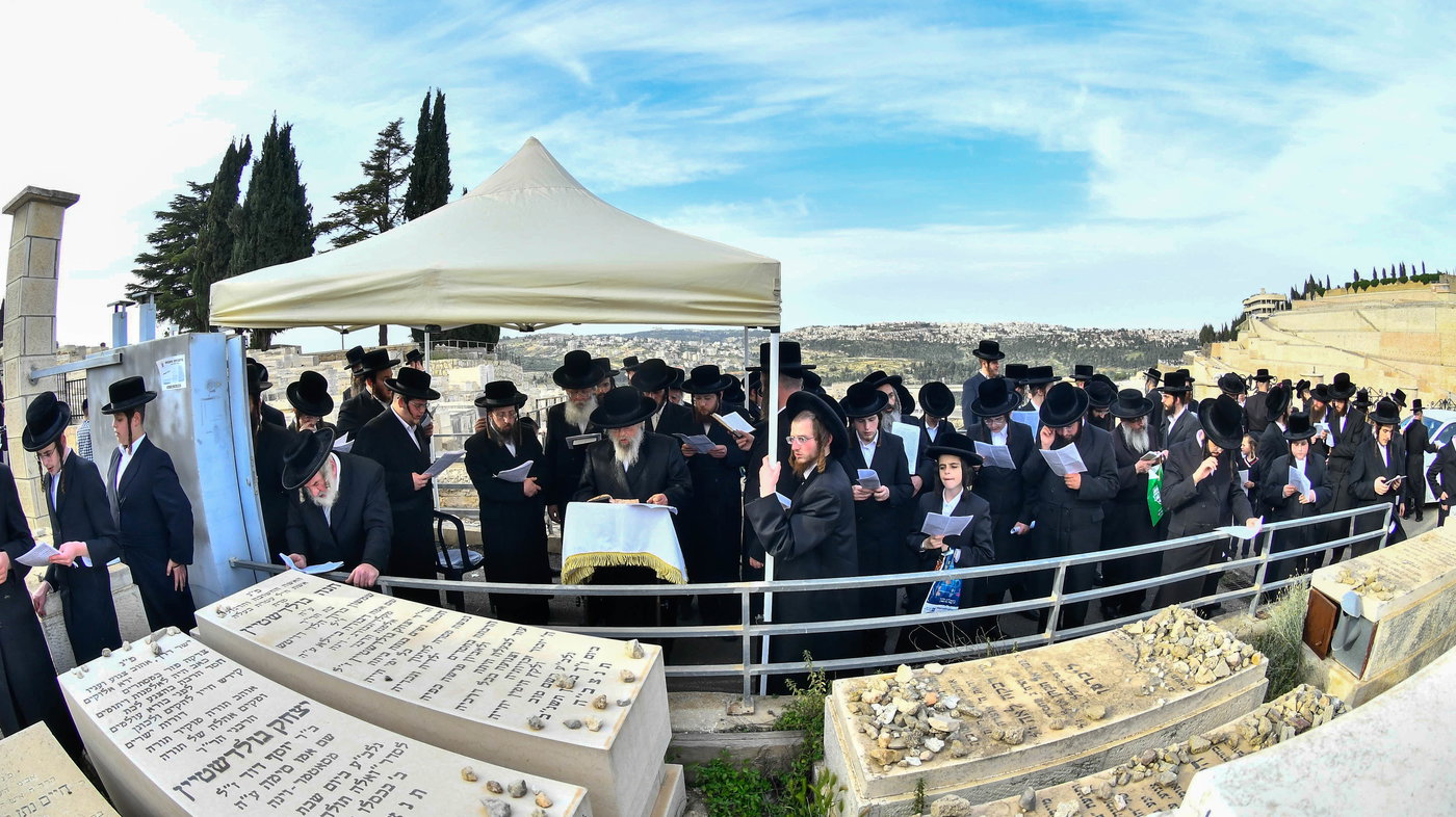 הילולא קדישא בפינסק קארלין