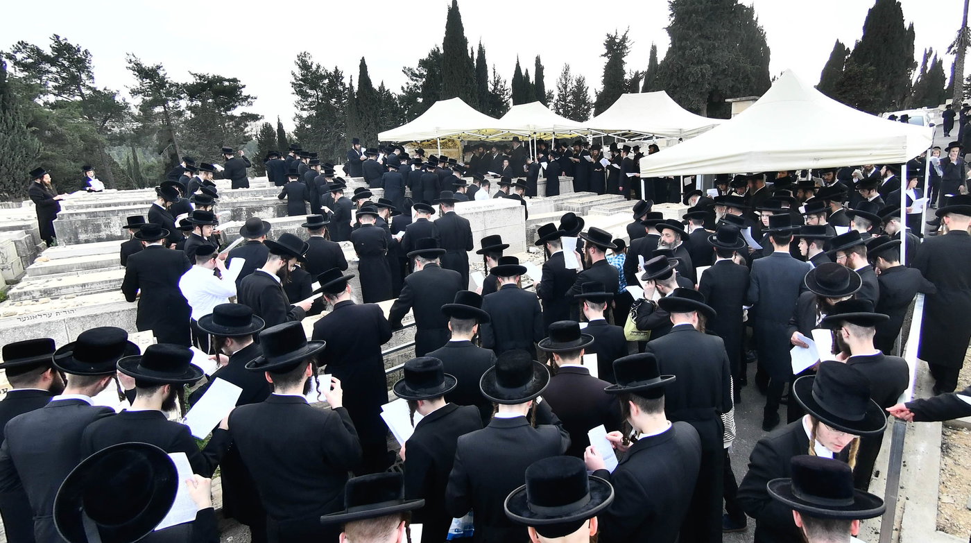 הילולא קדישא בפינסק קארלין