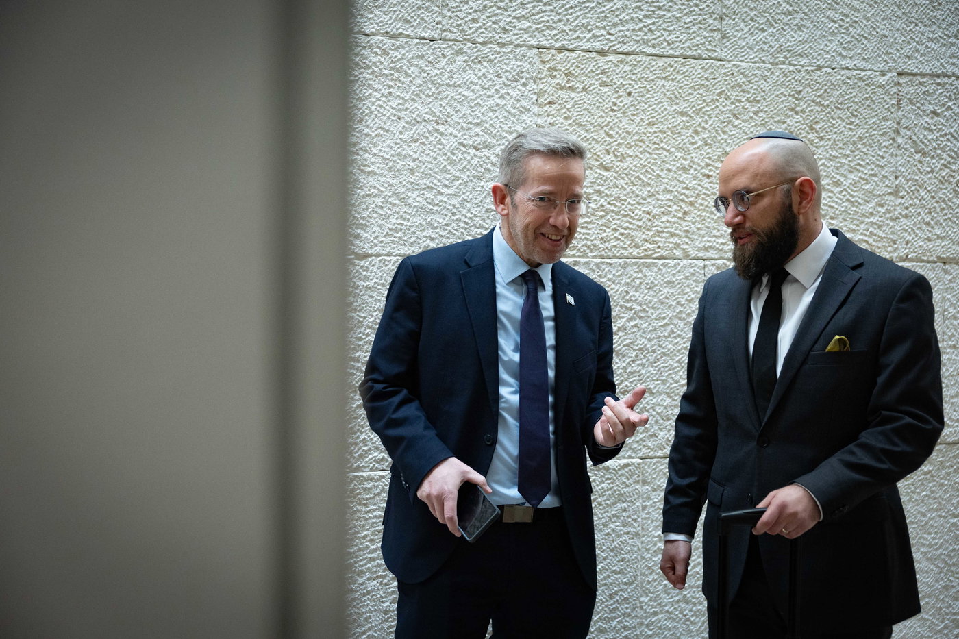 עו"ד דוד פטר ויוסי פוקס